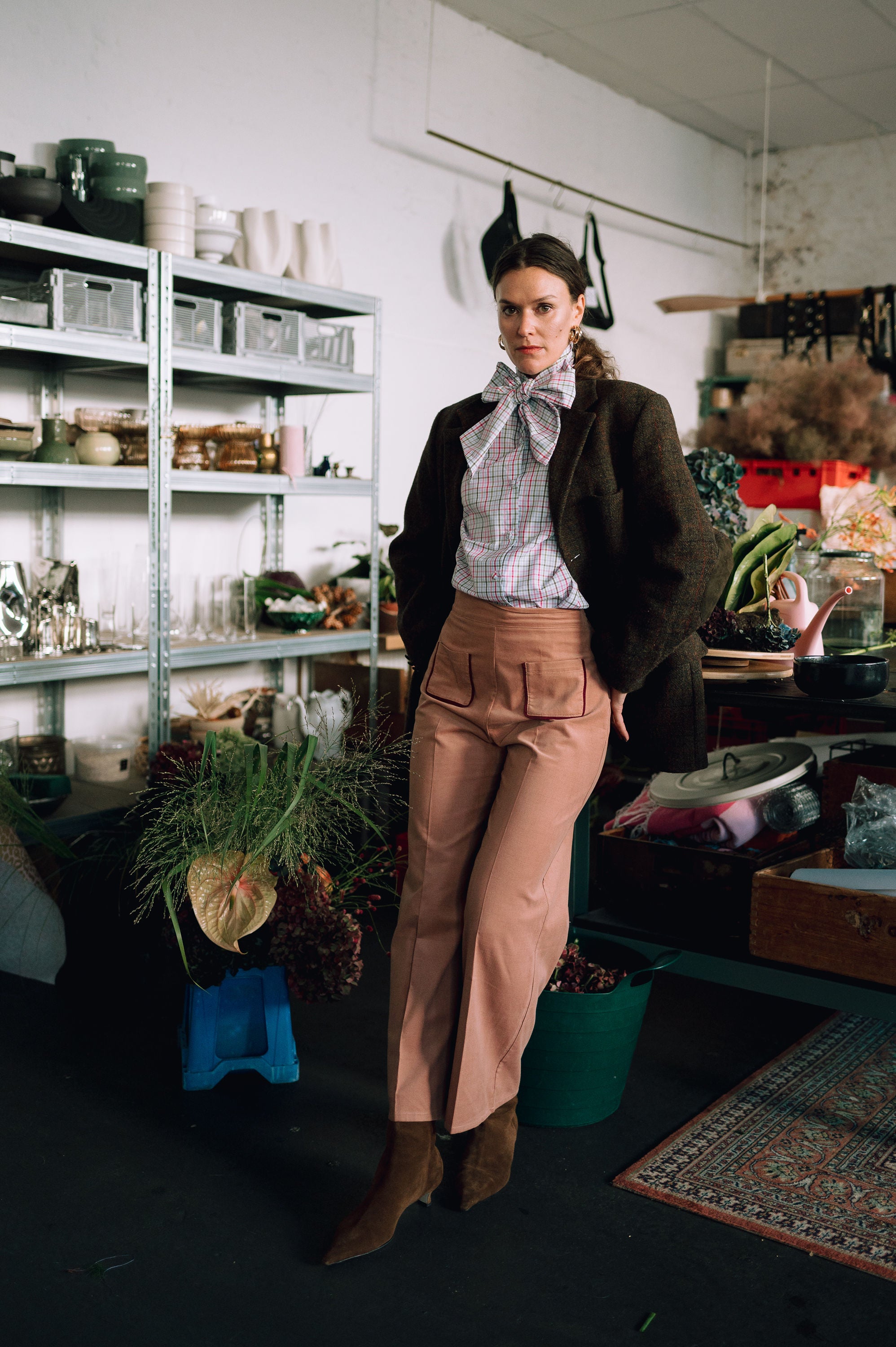 Olive flared pants - rose baby corduroy