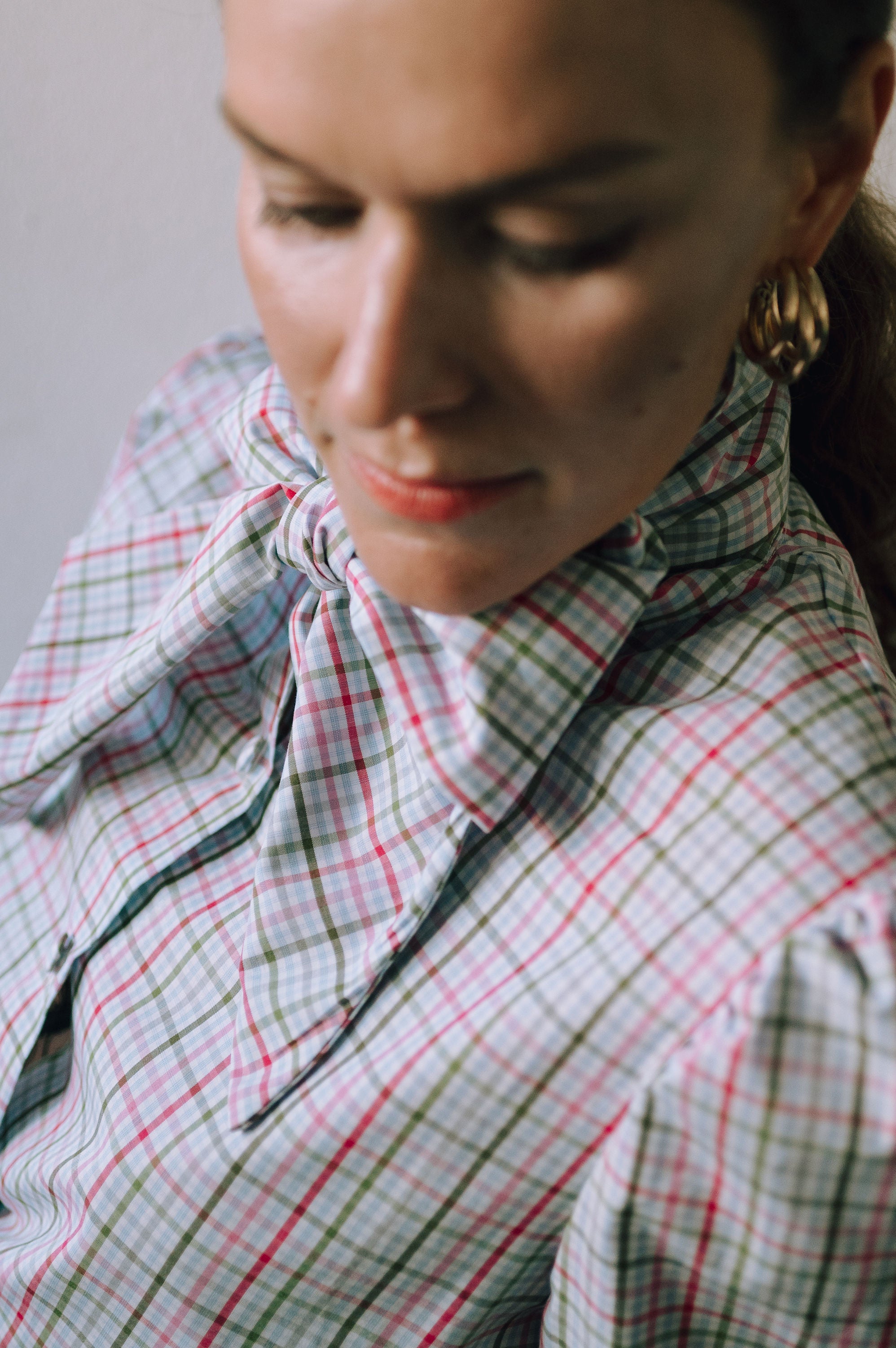 Isla shirt with pussybow - berry checks