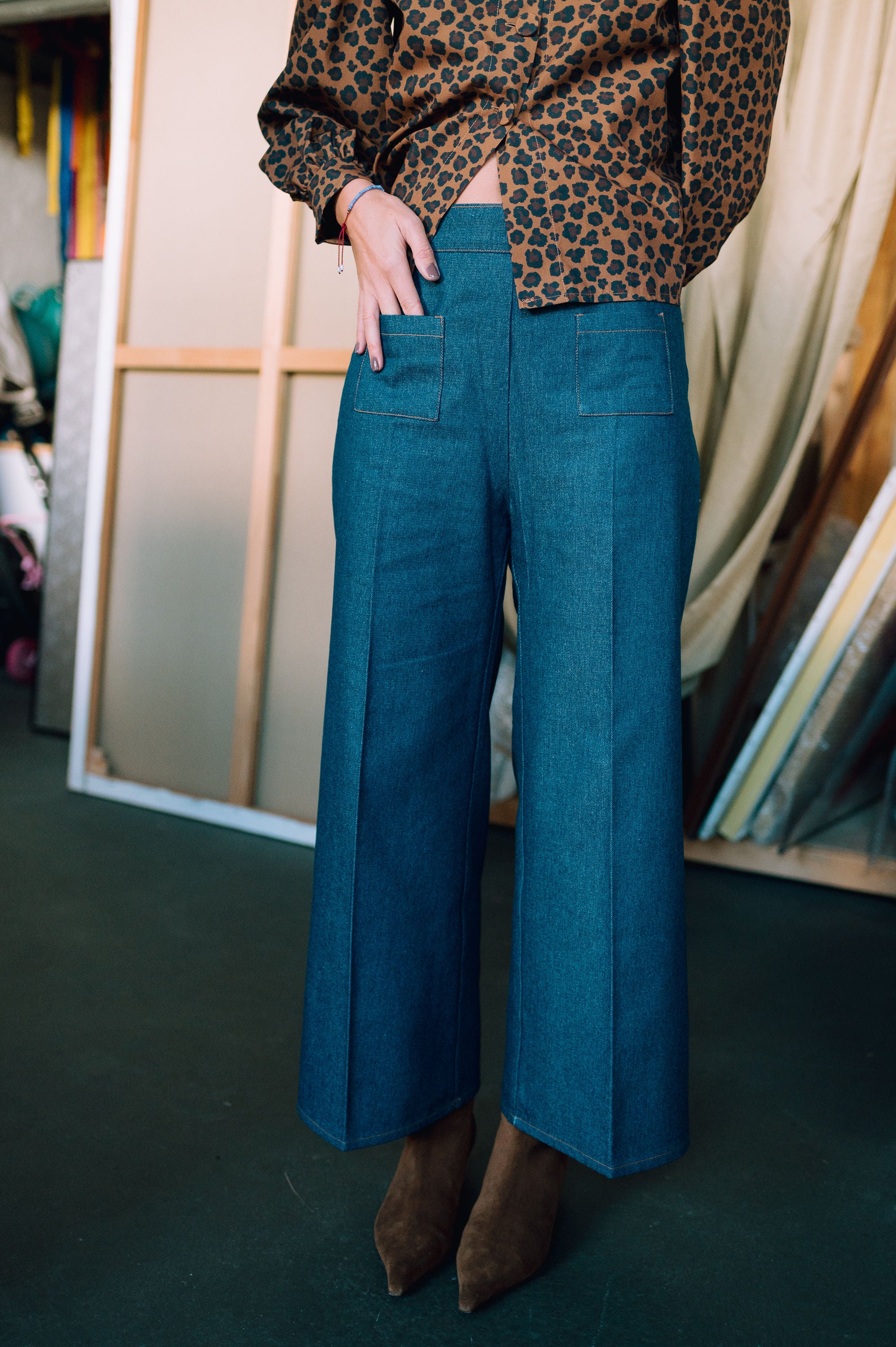 Olive flared pants - indigo jeans