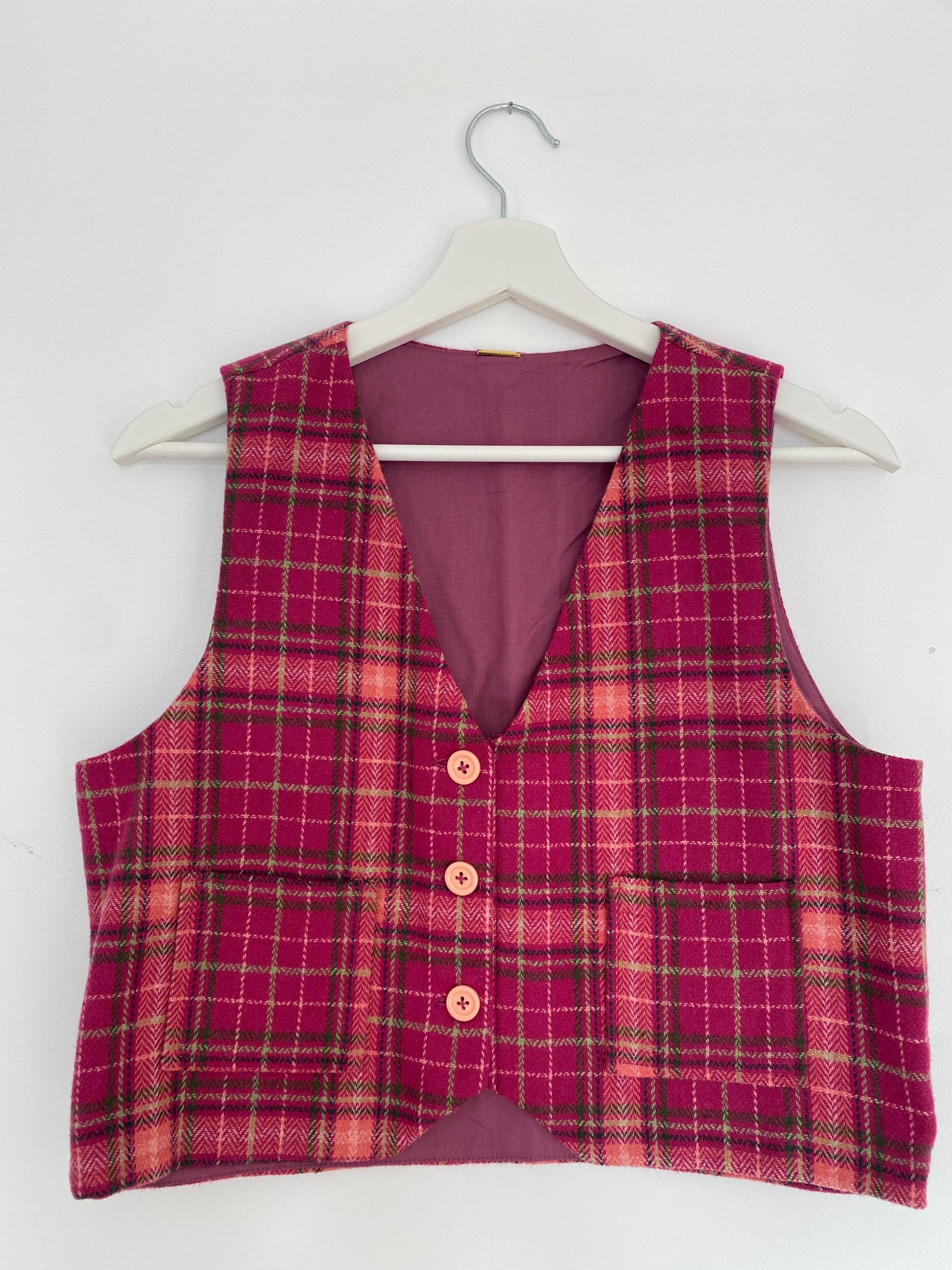 Angus woollen vest - pink checks - Gingham Palace