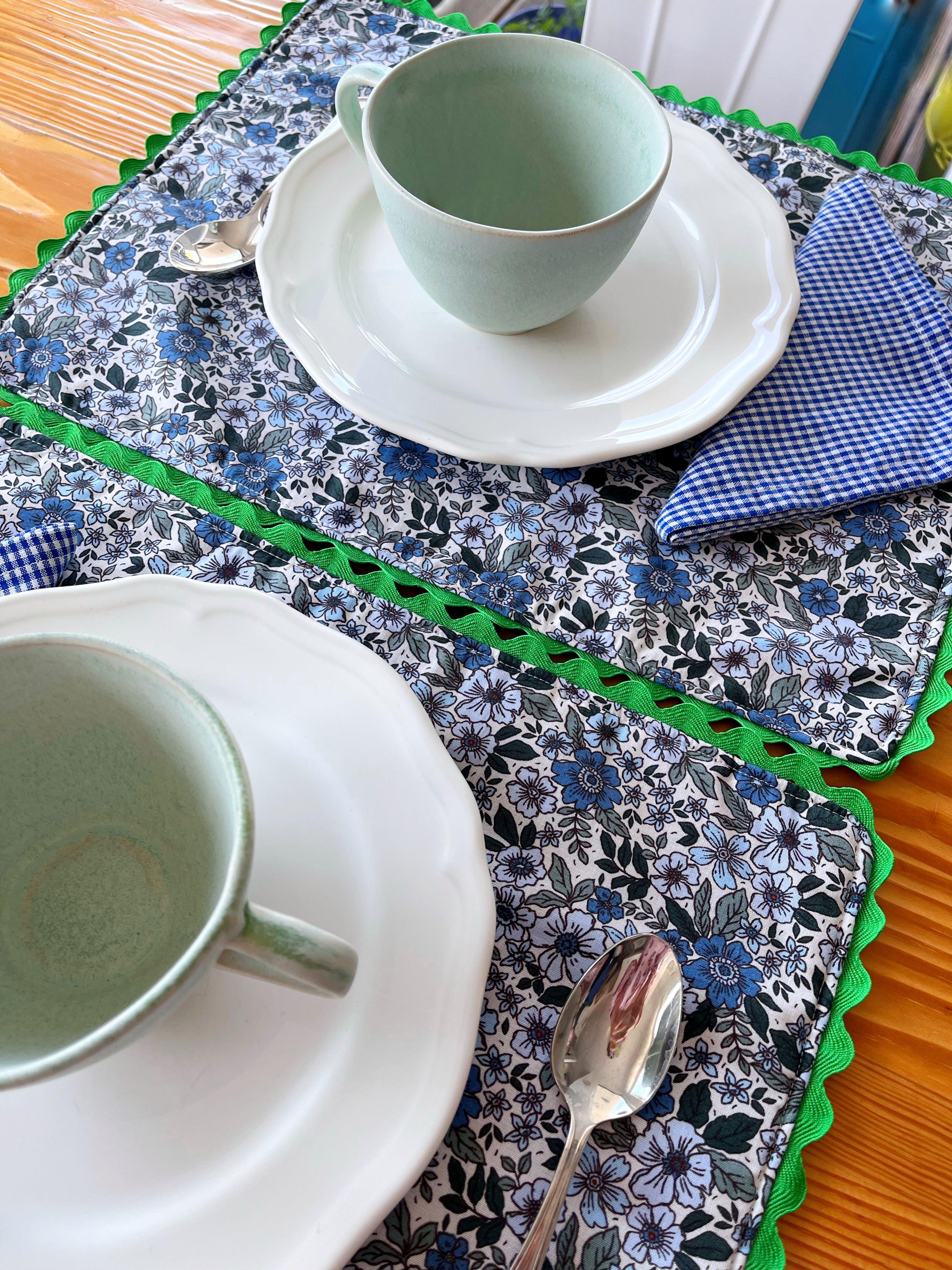 Set of 2 reversible Rectangular Placemats with Napkins - various colours - Gingham Palace